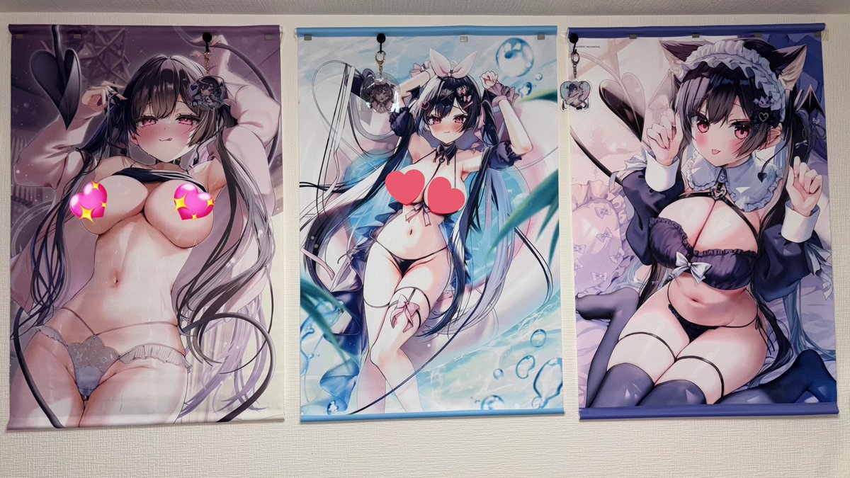 夏コミ報告遅くなりましたが今回のグッズもすごく良かったです🥰🥰
今回のコミケ紙袋もデザイン素晴らしいです
表紙の表情すごくえっちなのにうちわの表情とのギャップがとても良いです
ツインテ掴んで寄せてるのあざとくてかわいいです😍
ポスターもいただけて大満足です☺️☺️