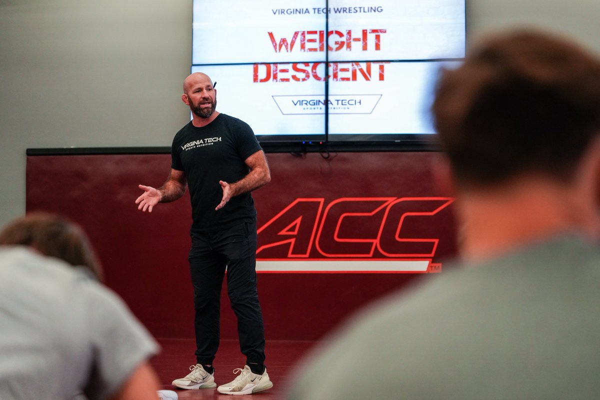 In a sport of inches, precision in the details is everything. Glad we have the best in the business in <a href="/SportRd_Clint/">Clint Wattenberg 🟧</a> in our corner. 
Optimal Fueling⛽🔋
🔗 » vthoki.es/eG7eC 

#ALLINALLTHETIME #Hokies 🦃