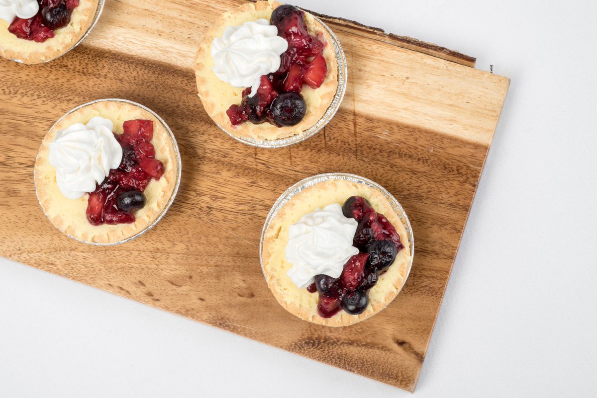𝑺𝒎𝒂𝒍𝒍 𝑷𝒊𝒆𝒔, 𝑩𝒊𝒈 𝑭𝒍𝒂𝒗𝒐𝒓𝒔 🥧✨

Choose your perfect sweet ending with our mini pies—zesty Lemon Icebox, luscious Mixed Berry Cheesecake, or warm Apple Pecan Crumble. Bite-sized delights that pack a delicious punch.