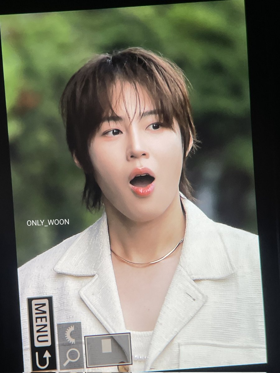 휀걸이 마나서 마니 놀란듯ㅋ #하성운