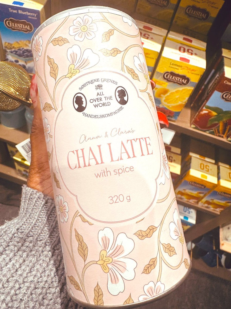 VIPGirlLondon's tweet image. Oh my….what do we have here? 😍 #fridayfeeling #relaxing #weekendloading