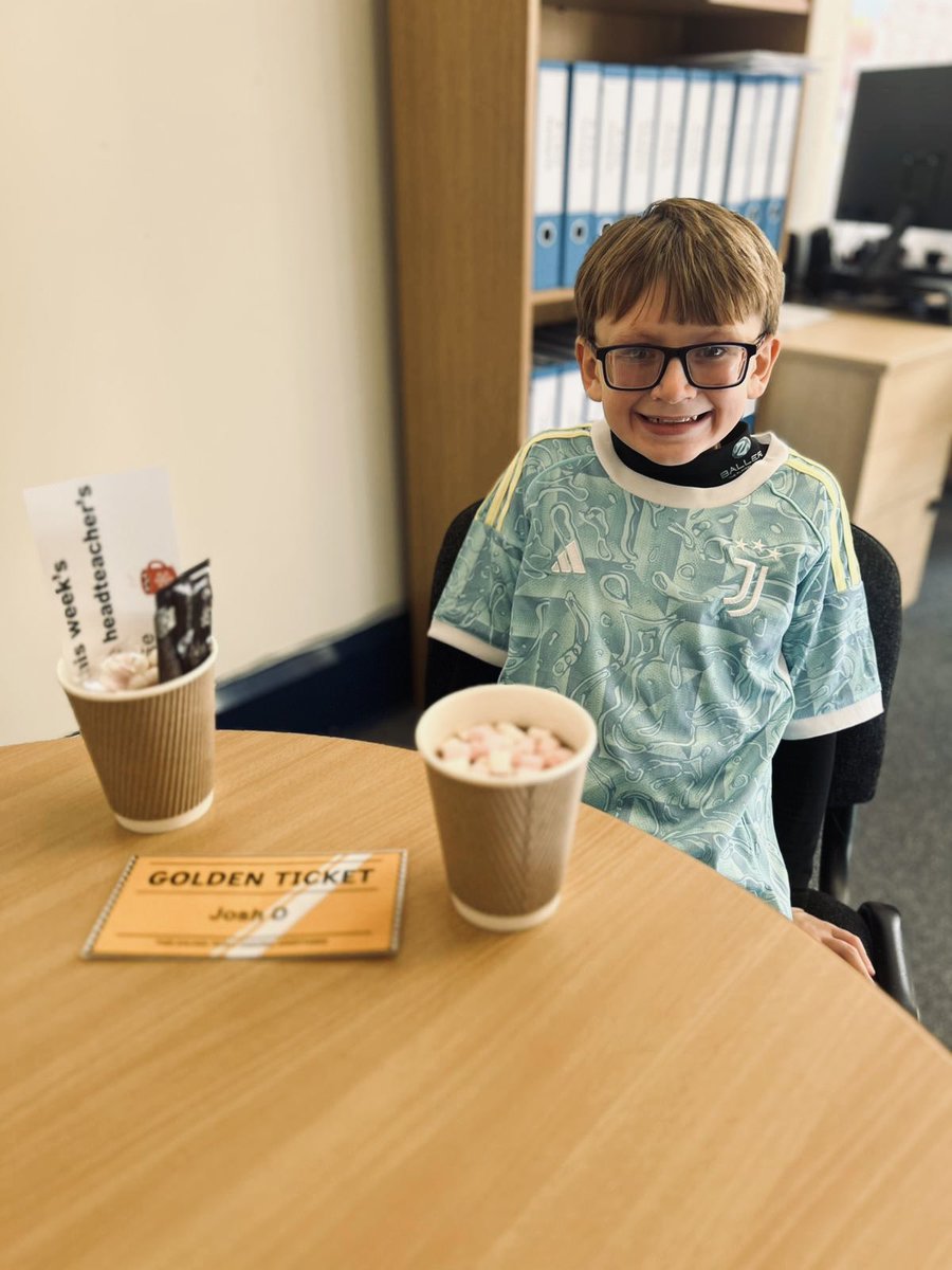 Big well done to Joshua who is the Golden Ticket winner this week! Working hard in class, helping friends and making great progress in English ⭐️ ☕️