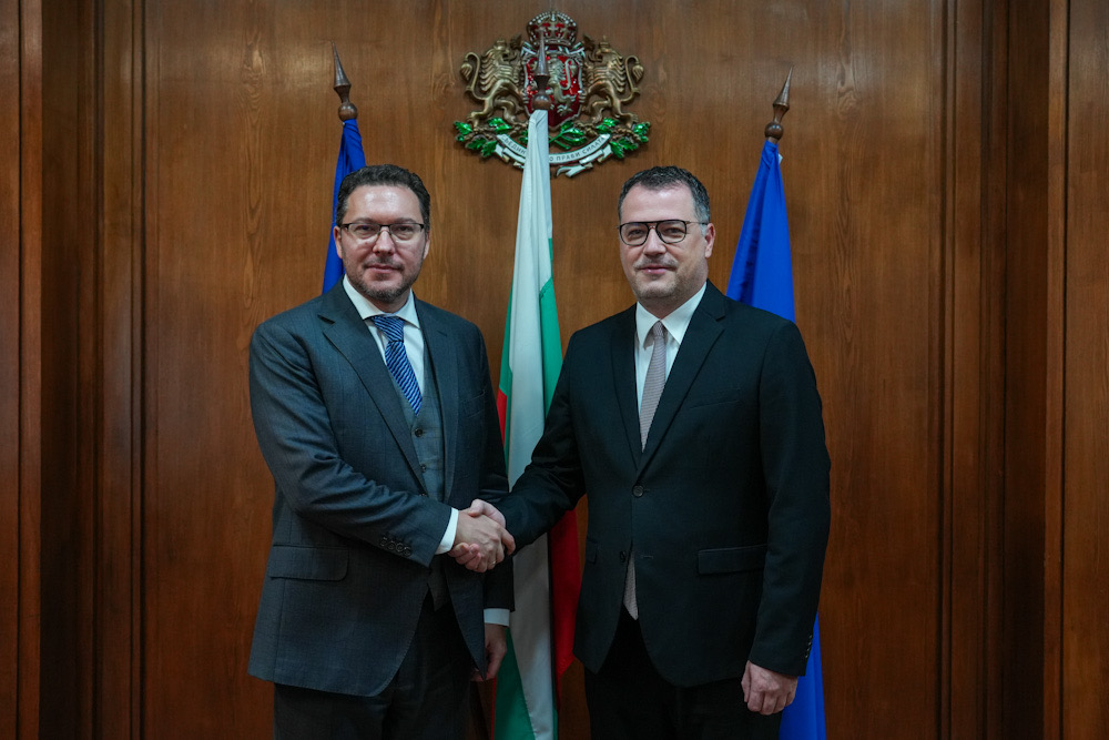Daniel Mitov tweet media