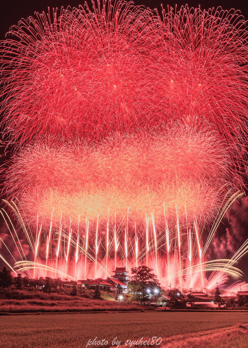syuhei80's tweet photo. たまにはこっちにも投稿しないとね😌
今年も綺麗だった利根川🎆

#利根川大花火大会 
#9月に撮った写真 
#tokyocameraclub https://t.co/fagEuZ0mdP