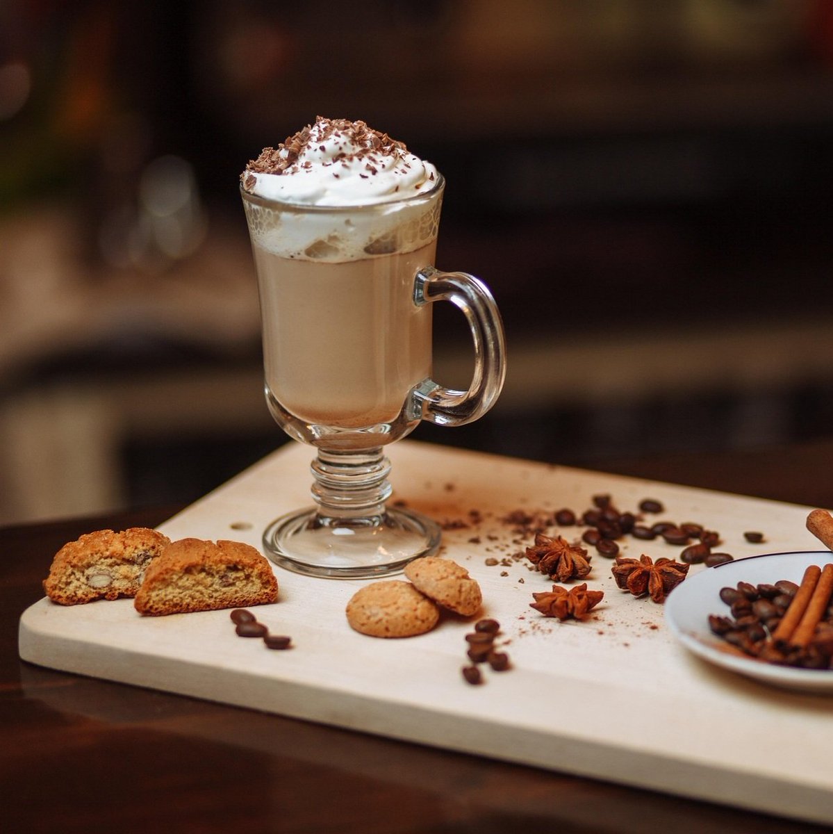 4elephantsfood's tweet image. ✨ Sip, savor, and sweeten naturally 🌴☕🍪 Our coffee and cookies get a whole new twist with Four Elephants Palm Sugar – adding a rich aroma, caramel notes, and a unique flavor you can taste in every sip and bite. 💛
#PalmSugarMagic #FourElephantsFoods #NaturalSweetness