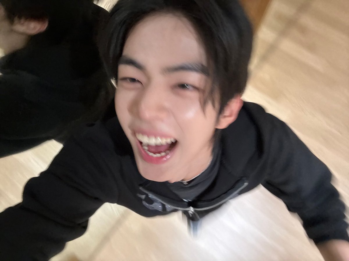 R0Blov5's tweet photo. 도훈이 인스타!! #도훈 🐣🐣 https://t.co/3yZt3BHUXv