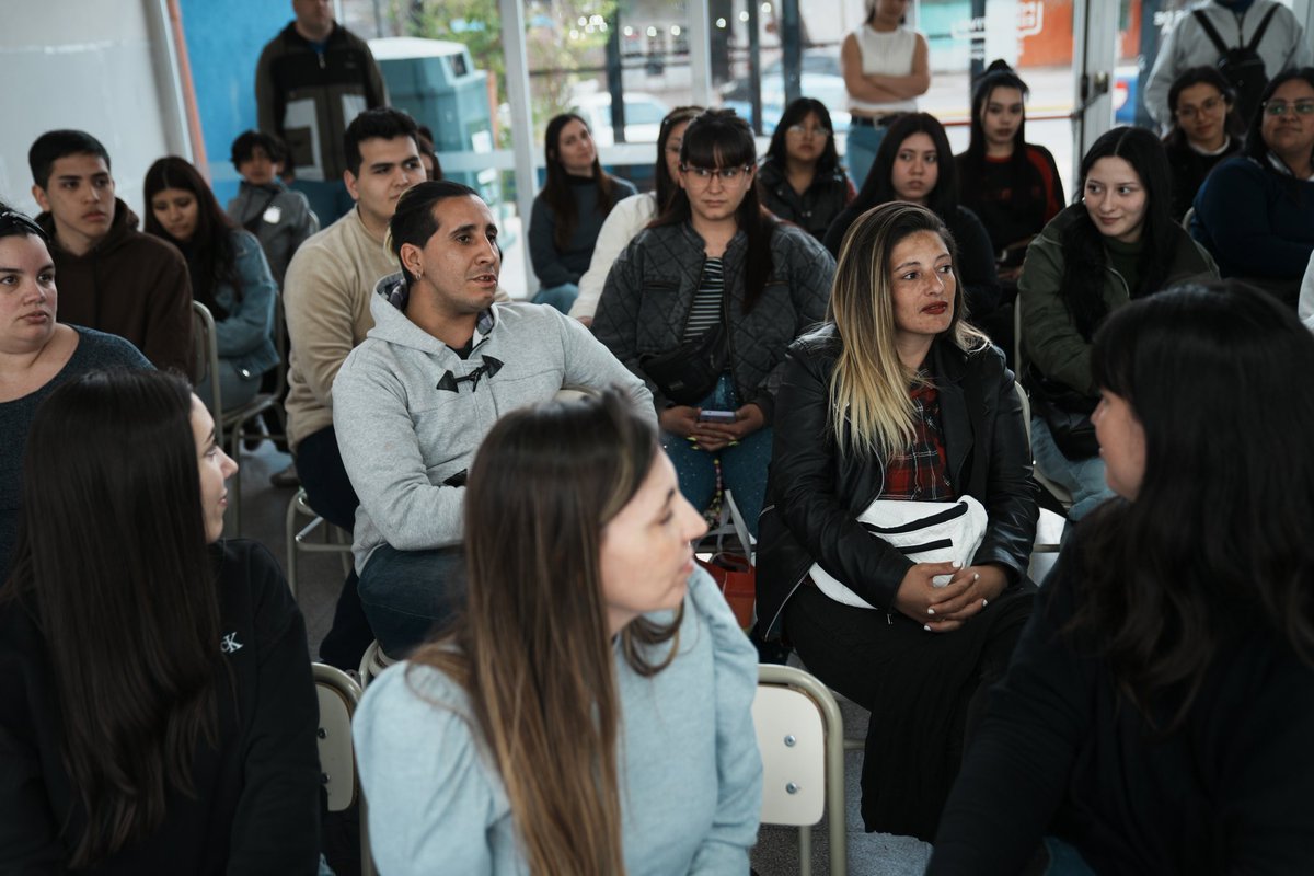 Escuela de Oficios Digitales, una propuesta gratuita para que nuestros vecinos se capaciten en las herramientas que pide el mundo del trabajo 💻

👉🏼 +70 inscriptos empezaron los cursos de Introducción a la Programación y Marketing Digital, con docentes, tutorías y certificación.