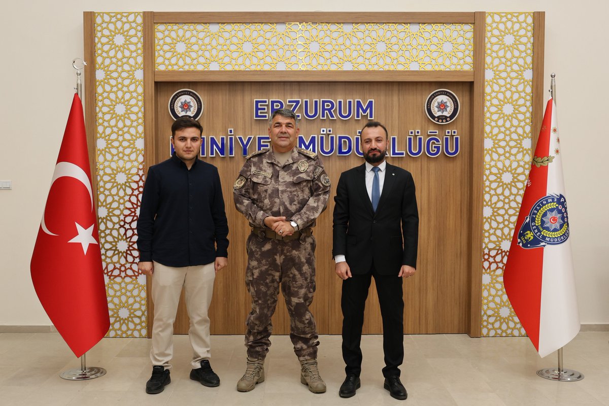 Anadolu Ajansı Bölge Müdürü Yunus OKUR ve Anadolu Ajansı Erzurum Muhabiri Talha KOCA, İl Emniyet Müdürümüz Sayın Onur KARABURUN’a hayırlı olsun ziyaretinde bulundular.