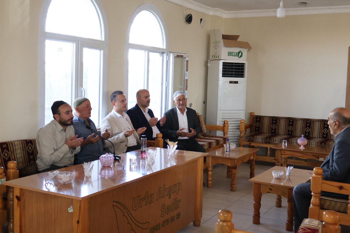 Kaymakamımız Sayın Anıl ADIGÜZEL, ilçemize bağlı Çığır Köyü Gültepe Mezrasında vefat eden Aziz ARSLAN  için Gültepe Mezrasında kurulan taziyeyi ziyaret ederek ailesine ve yakınlarına başsağlığı diledi.

<a href="/anilladgzl/">Anıl Adıgüzel</a>