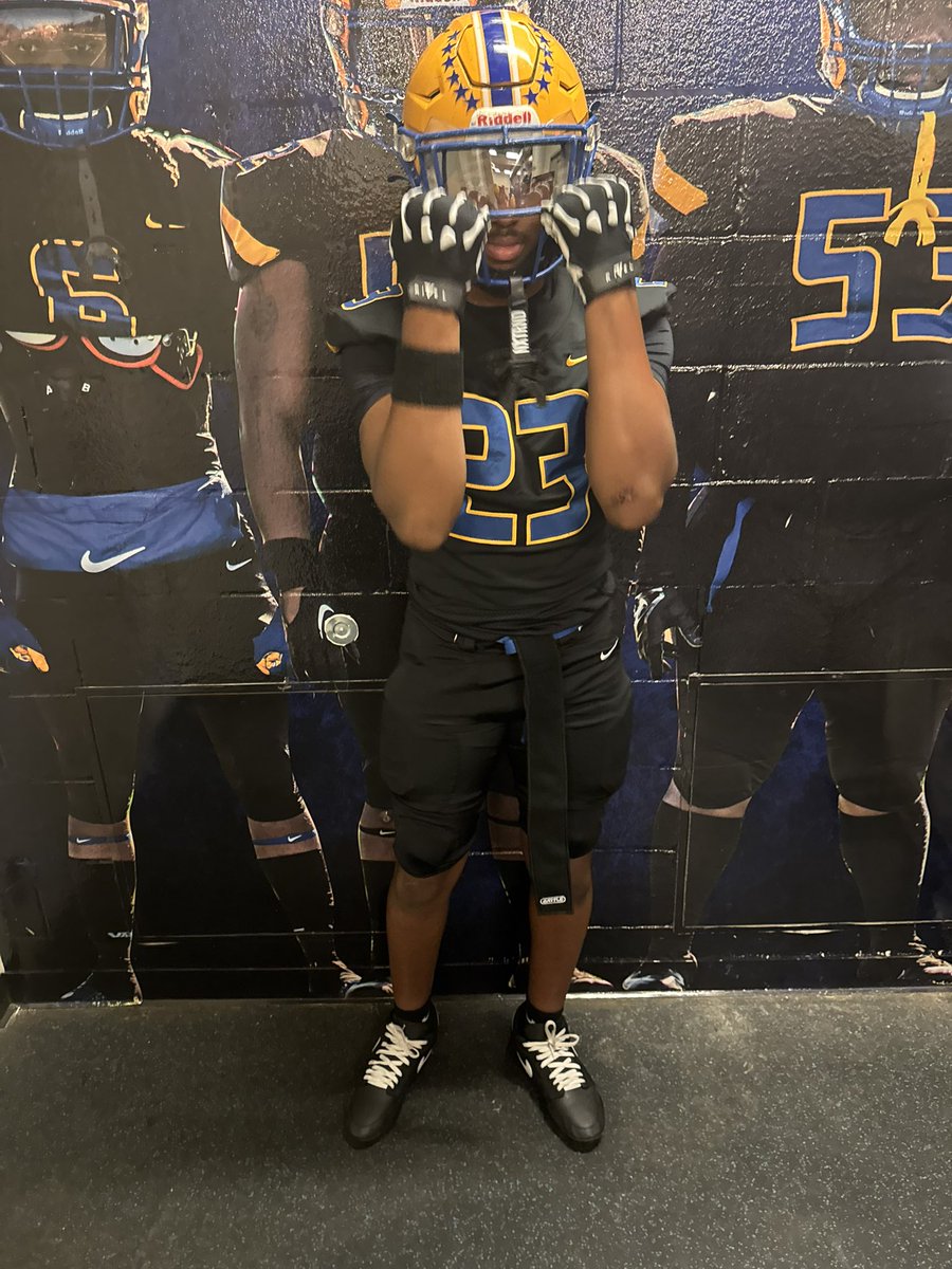 Check out my highlights from last night Vs Taylor Allderdice‼️
2 Sacks
2 TFL’S
1 FF
1 QB Rush
8 tackles

hudl.com/v/2SpA1h

<a href="/WHCoachGreen/">Coach Green</a> <a href="/CoachCowart1/">@CoachCowart</a> <a href="/CoachNort73/">Colin Norton</a> <a href="/CoachEFranklin/">Eric Franklin</a> <a href="/JaredBackus1/">Jared Backus</a> <a href="/Coachpoindexter/">Anthony Poindexter</a> <a href="/evancooper2/">Evan Cooper</a> <a href="/DWalls2ND/">Darrin Walls</a> <a href="/CoachJG_/">Justin Gordon</a> <a href="/coachtyler34/">Delbert Tyler II</a> <a href="/Coach_Manalac/">Ryan Manalac</a>