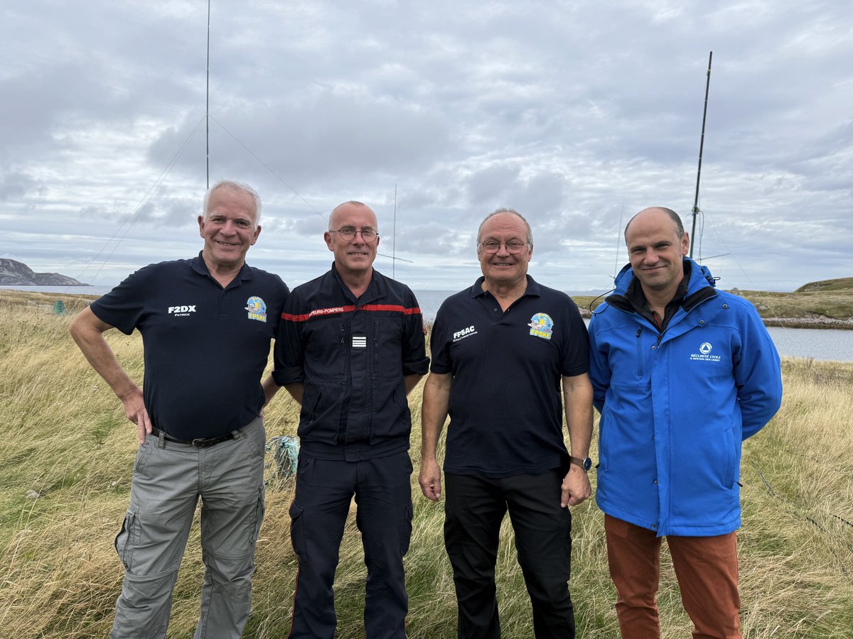 Préfet de Saint-Pierre et Miquelon (@prefet975) on Twitter photo La sécurité civile a été invité mardi dernier à assister aux démonstrations techniques de radioamateurs venus dans l'archipel.
Ce fut l'occasion de parfaire les liens avec la fédération des radioamateurs <a href="/fnrasec/">FNRASEC Sécurité Civile</a>, partenaires primordiaux des services de sécurité civile. La sécurité civile a été invité mardi dernier à assister aux démonstrations techniques de radioamateurs venus dans l'archipel.
Ce fut l'occasion de parfaire les liens avec la fédération des radioamateurs <a href="/fnrasec/">FNRASEC Sécurité Civile</a>, partenaires primordiaux des services de sécurité civile.