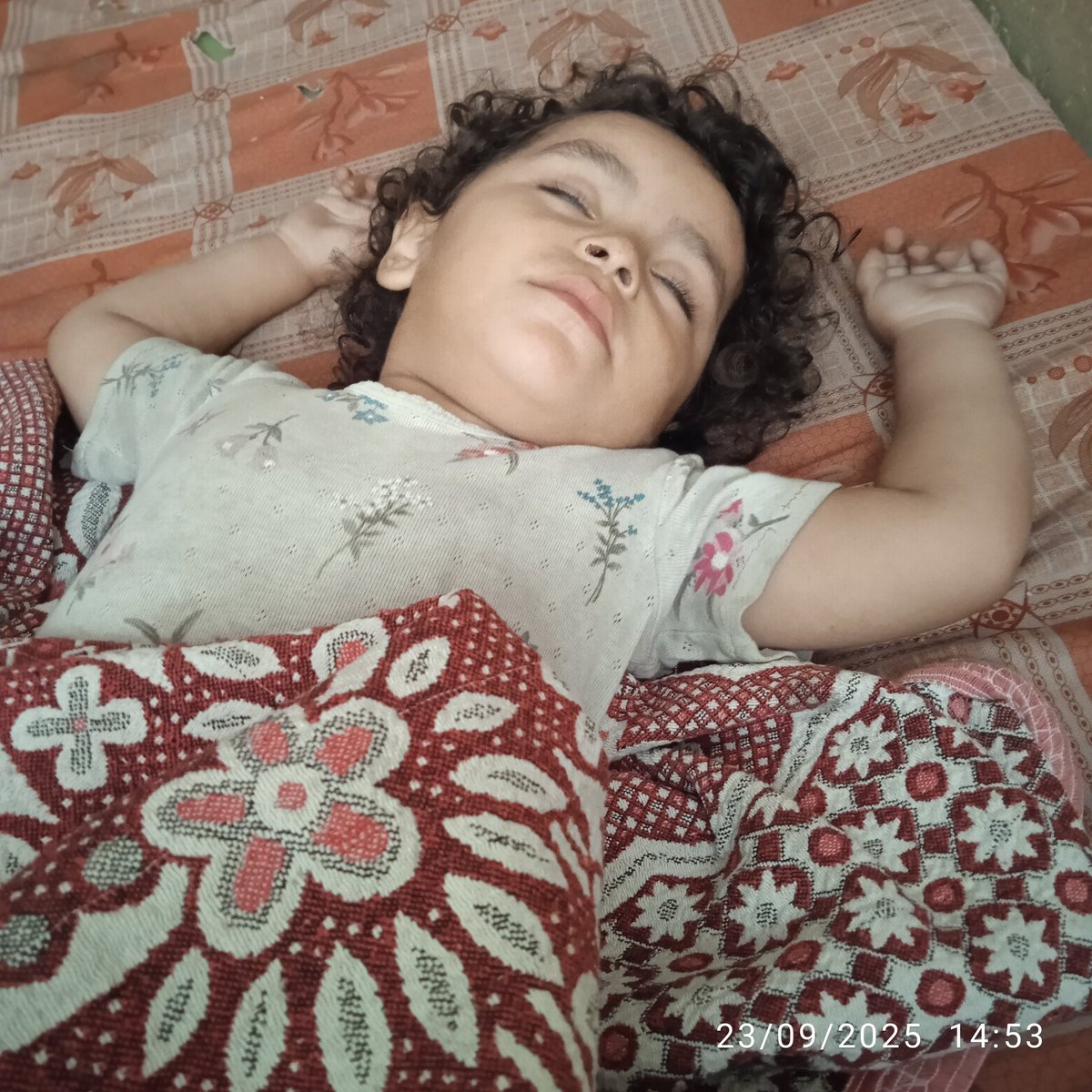 🇹🇷🇹🇷🇹🇷💔💔💔.Türk halkının merhametli yüreklerine sesleniyorum 💔
Ailem çok zor günlerden geçiyor, evimizde yiyecek yok. Küçük bebeğim açlıkla ağlıyor ve süte ile beze çok ihtiyacı var. Ne olur bize yardım edin, desteğiniz hayatımızı kurtarabilir.
chuffed.org/project/150393…