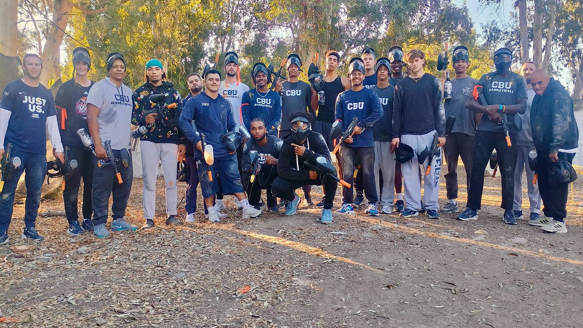 CBUmbb's tweet image. We traded in basketballs for paintballs.

#LanceUp⚔️