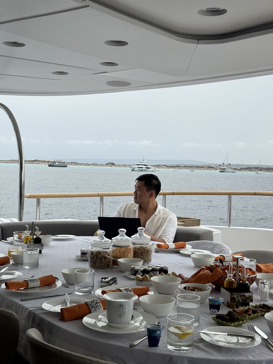 wang_8's tweet image. Entrepreneurial mindset: action beats perfection, momentum beats hesitation. 

Most people wait for perfect conditions and do nothing. Even if the rain dance doesn’t guarantee rain, movement creates momentum and opportunities that standing still never will.