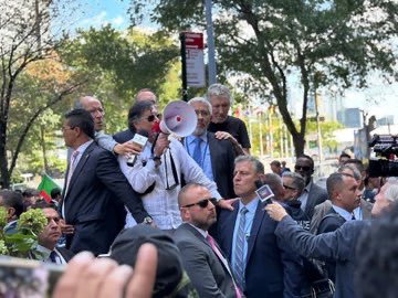 Háblame de poder y de causa: <a href="/petrogustavo/">Gustavo Petro</a> y <a href="/rogerwaters/">Roger Waters ✊</a> de <a href="/pinkfloyd/">Pink Floyd</a> , diciéndole en la cara al mundo que lo de Israel en Palestina no es “conflicto”, es genocidio. ✊🇵🇸

#AlimentarLaVIDA #LaRutadelaVIDA 🌱