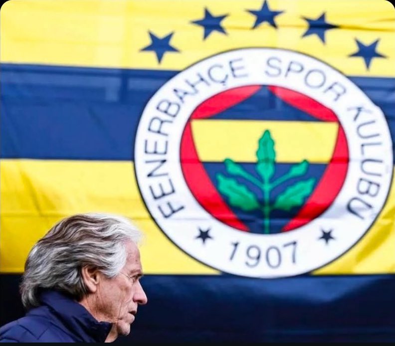 Fenerbahçe, Giresunspor'u yenmesi halinde;   
✅ Galatasaray'a 8, 
✅ Trabzonspor'a 9,
✅ Beşiktaş'a 10 puan fark atacak.