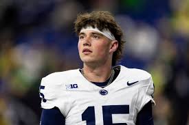SteveJonesPSU's tweet photo. Thomas Frank Carr of https://t.co/WAWLNvh3jH joins us to break down Drew Allar's season so far:
https://t.co/Z04MhLBdop
Or where you get your podcasts: https://t.co/Jn0dKpzADK
Sponsored by Sunbury Motor Company Purdy Insurance Agency, Inc. Brewers' Outlet https://t.co/QhVBM4nR4p
