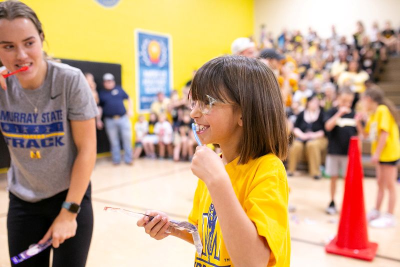 HealthierGen's tweet image. The @Colgate Bright Smiles, Bright Futures virtual dental van is rolling into classrooms across the country to help students build healthy habits! 🚐🪥 Schedule your free workshop and virtual visit today: docs.google.com/forms/d/e/1FAI… 🦷✨ #HealthySchools  #ColgateBrightSmiles