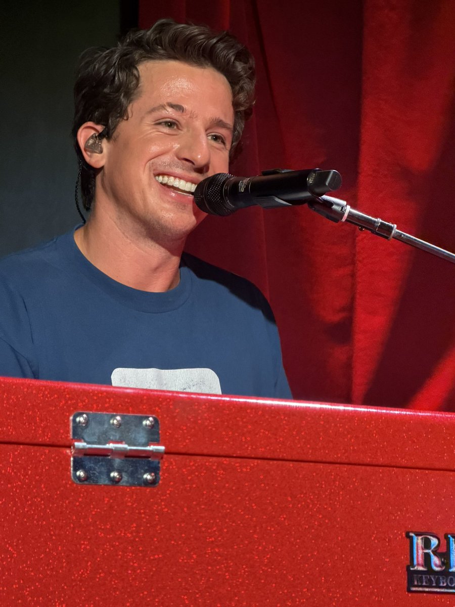 💚 <a href="/charlieputh/">Charlie Puth</a> - your shows last night were EVERYTHING!!!! Congratulations!!