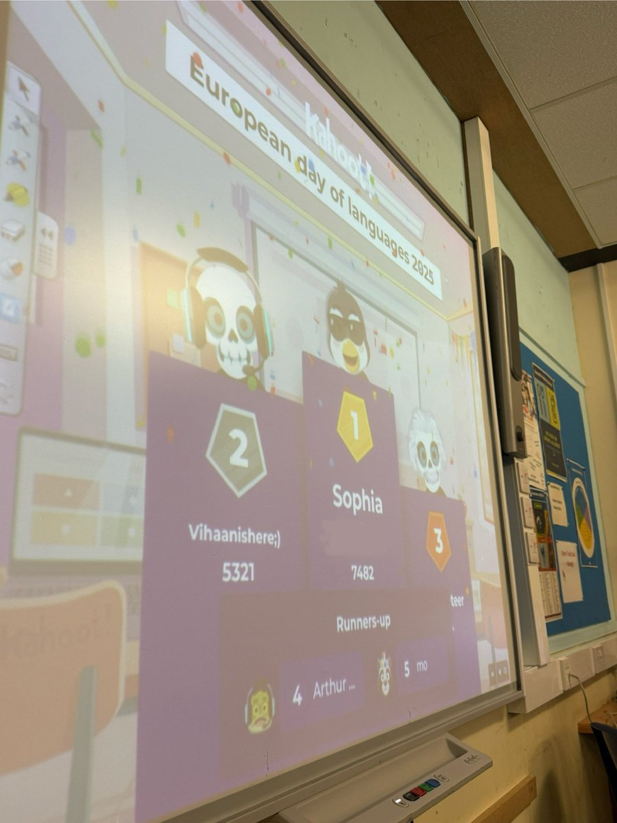 Great turn out to celebrate European Day of Languages today with a Kahoot quiz, thanks to our Language Ambassadors for hosting!! Amazing to see so much time being spent learning languages with very impressive XP earned too in our Duolingo competition!🇪🇺🌍🥳