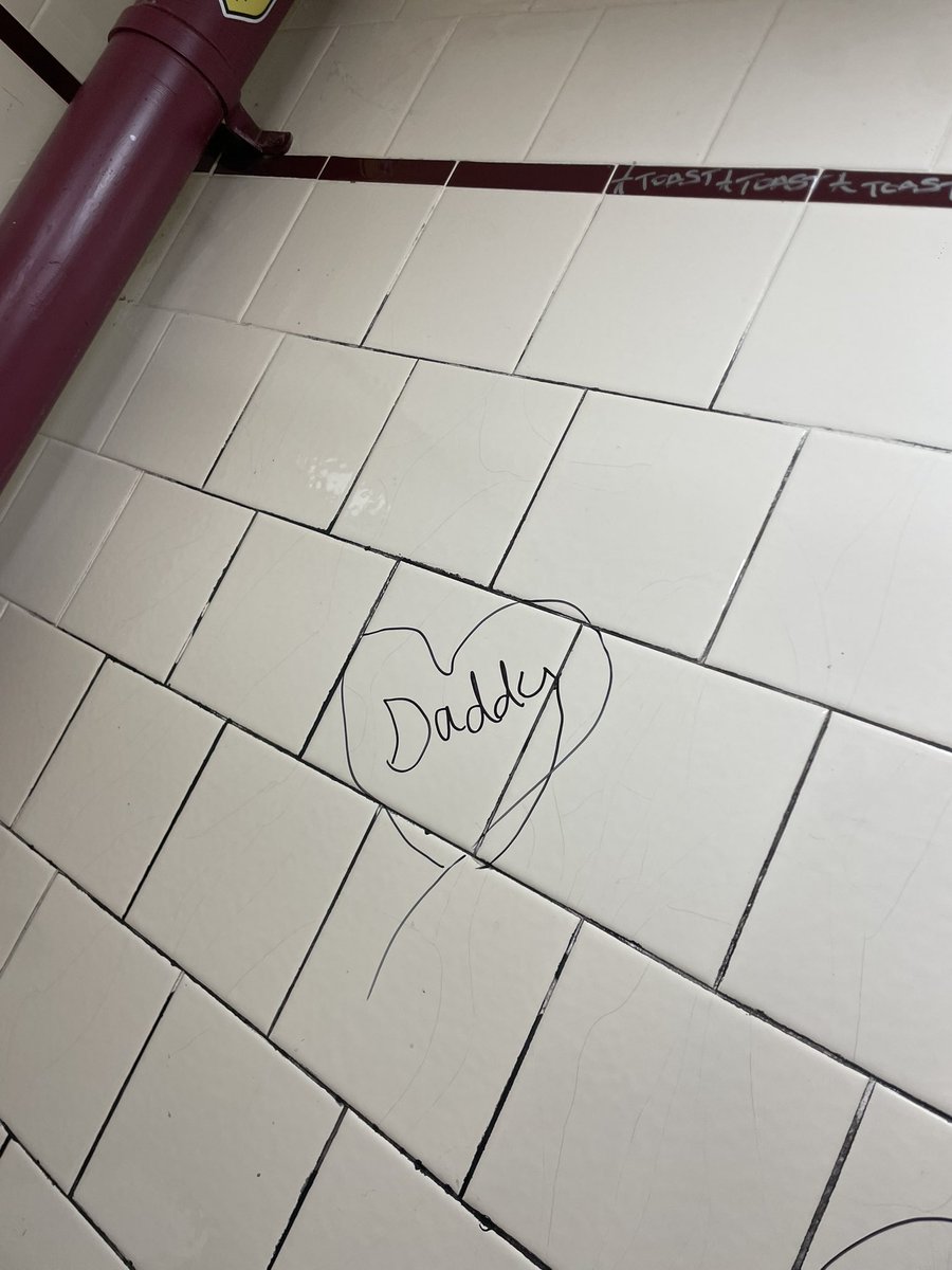 bitch come in we doing lines in the daddy bathroom stall