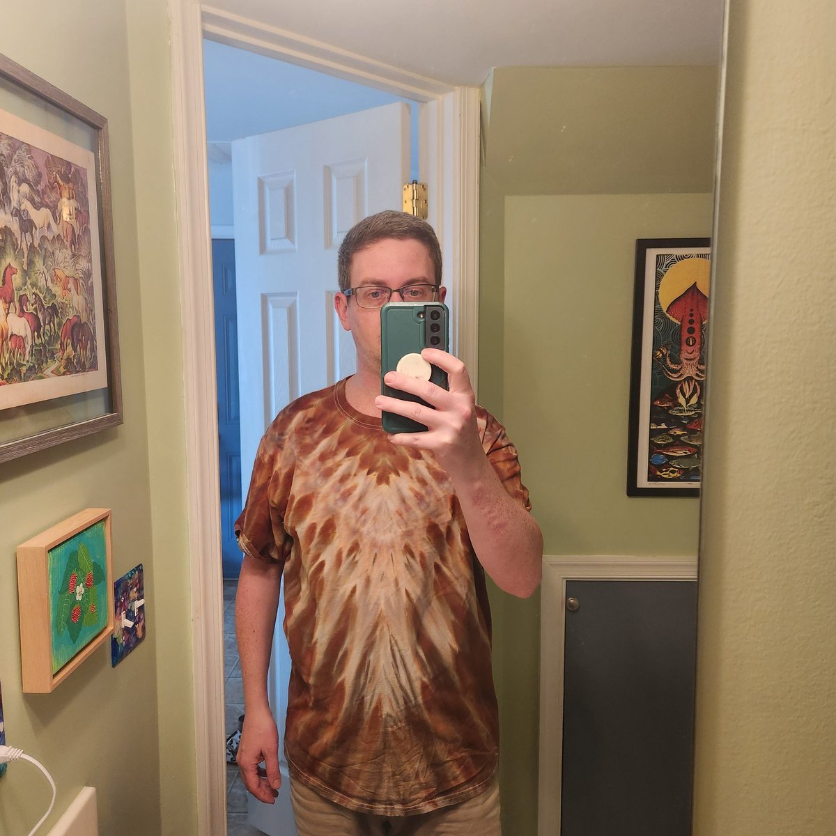 _milh0use's tweet image. new shirt. Style: Chorus of the Yeti's. Dye: Rattlesnake by @dharmatrading #tiedye #icedye