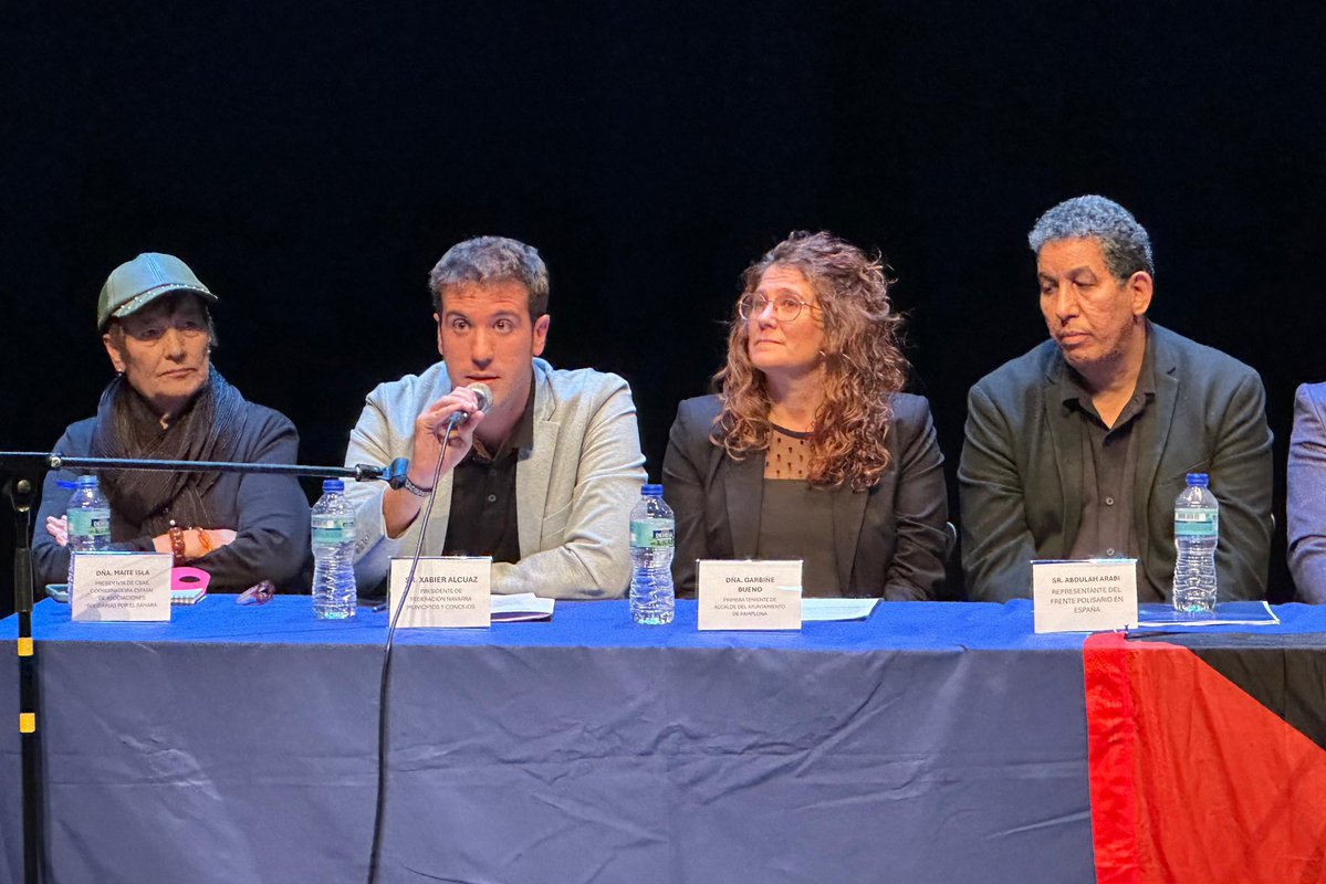 Acompañando la representación del Frente Polisario en su visita a Nafarroa.

Plazerra izan da zuekin tartetxo bat partekatzea.

Por el derecho de autodeterminación del pueblo saharaui. Sahara hurra!