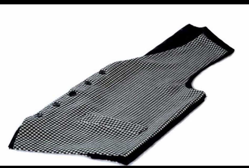 NTartanCompany's tweet image. 🏴 Made-to-Order in Northumberland Tartan! 🏴

Our waistcoats can be made to order, crafted exclusively in authentic Northumberland tartan. Perfect for weddings, ceilidhs, or any special occasion where tradition meets style.

#NorthumberlandTartan #MadeToOrder #TailoredStyle