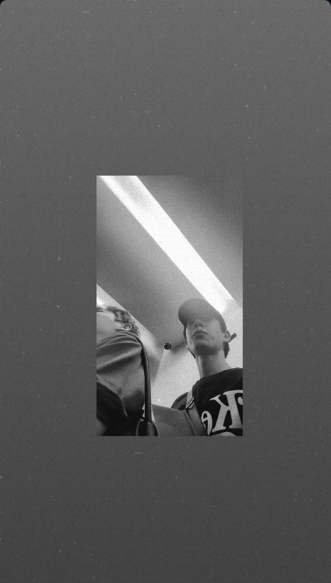 offgun_family's tweet image. ข้างๆไม่ว่างละ  😙🫠
@off_tumcial @AtthaphanP 

📸 IGs : tumcial  

#ออฟจุมพล #OffJumpol
#ออฟกัน #OffGun