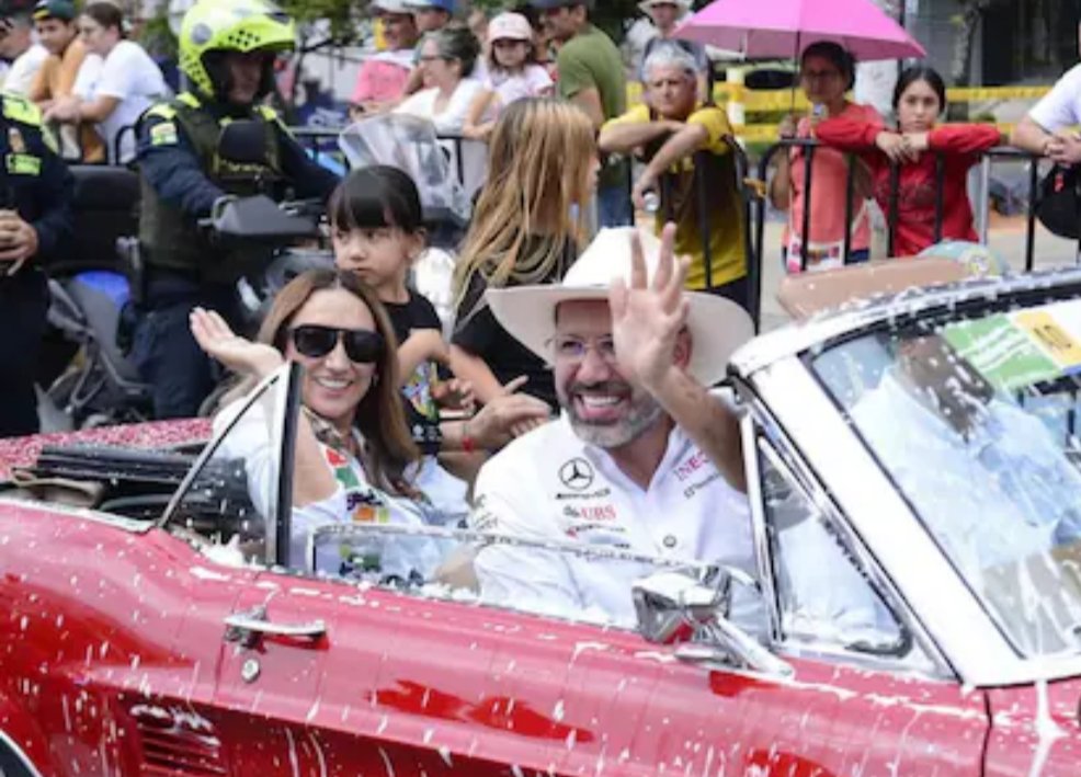 <a href="/soyjaimeandres/">Jaime Andrés Beltrán</a> a esta hora tiene la inevitable resaca que deja el poder, usted se suma a la lamentable lista de los Rodolfos, los Cárdenas, en dos años se puede hacer mucho, usted no hizo nada, las plantas físicas del sistema de educación pública se lo agradecerían siempre.