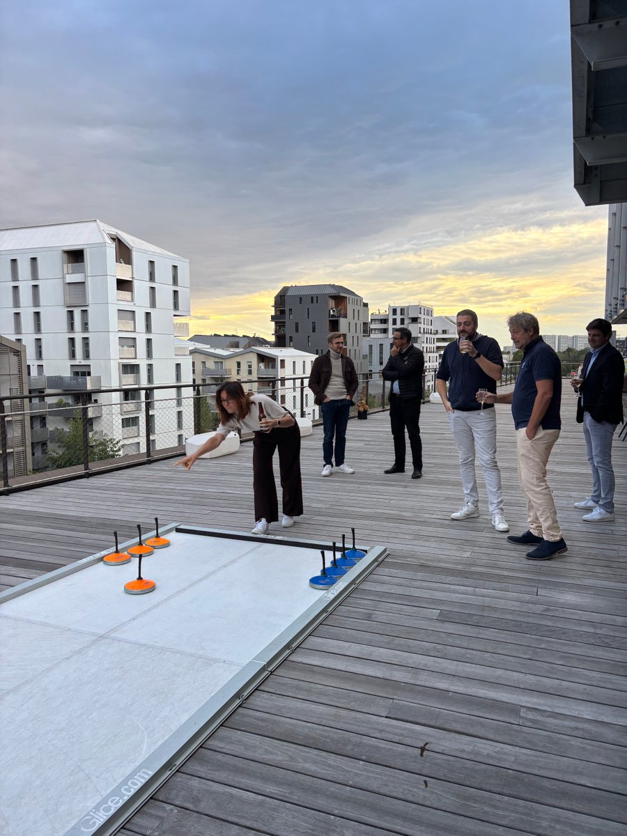 Bordeaux a accueilli nos Apéros Curling sur un rooftop avec vue sur la ville. 🥌 Une soirée où networking et convivialité se mêlent pour créer un véritable moment de partage.

Merci à OpenText, NeoVAD, et aux sociétés présentes.

📸 Retour en images sur cette étape bordelaise