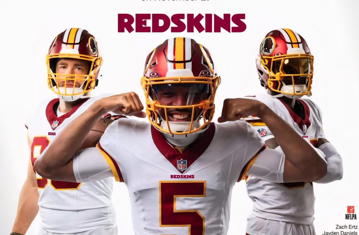 Sorry, R+L≠J. N+A=J 🗡🐺💫 tweet media