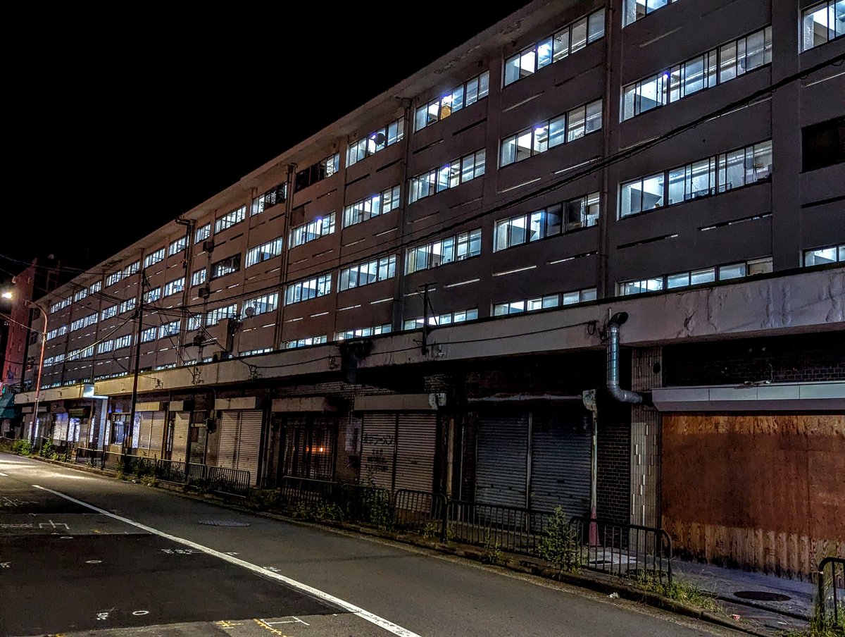 atoreiyu200001's tweet image. 祇園の飲み屋街から歩いて5分…