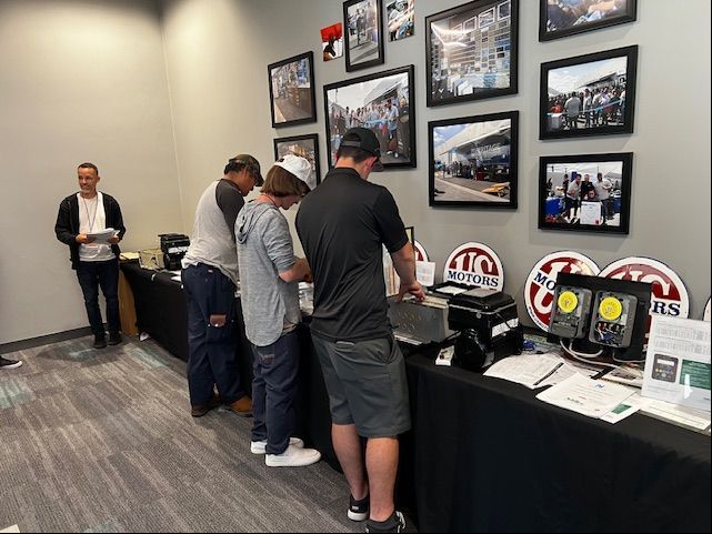 NidecMotorCorp's tweet image. Nidec was excited to join the Heritage Pool Nation Boot Camp at the PEP facility in Van Nuys, CA!
Hands-on training covered automation systems, heaters, pumps &amp;amp; heat pumps—bridging the gap between knowledge &amp;amp; field skills.
 
#Nidec #USMOTORS #PoolNation #PoolPros #Training