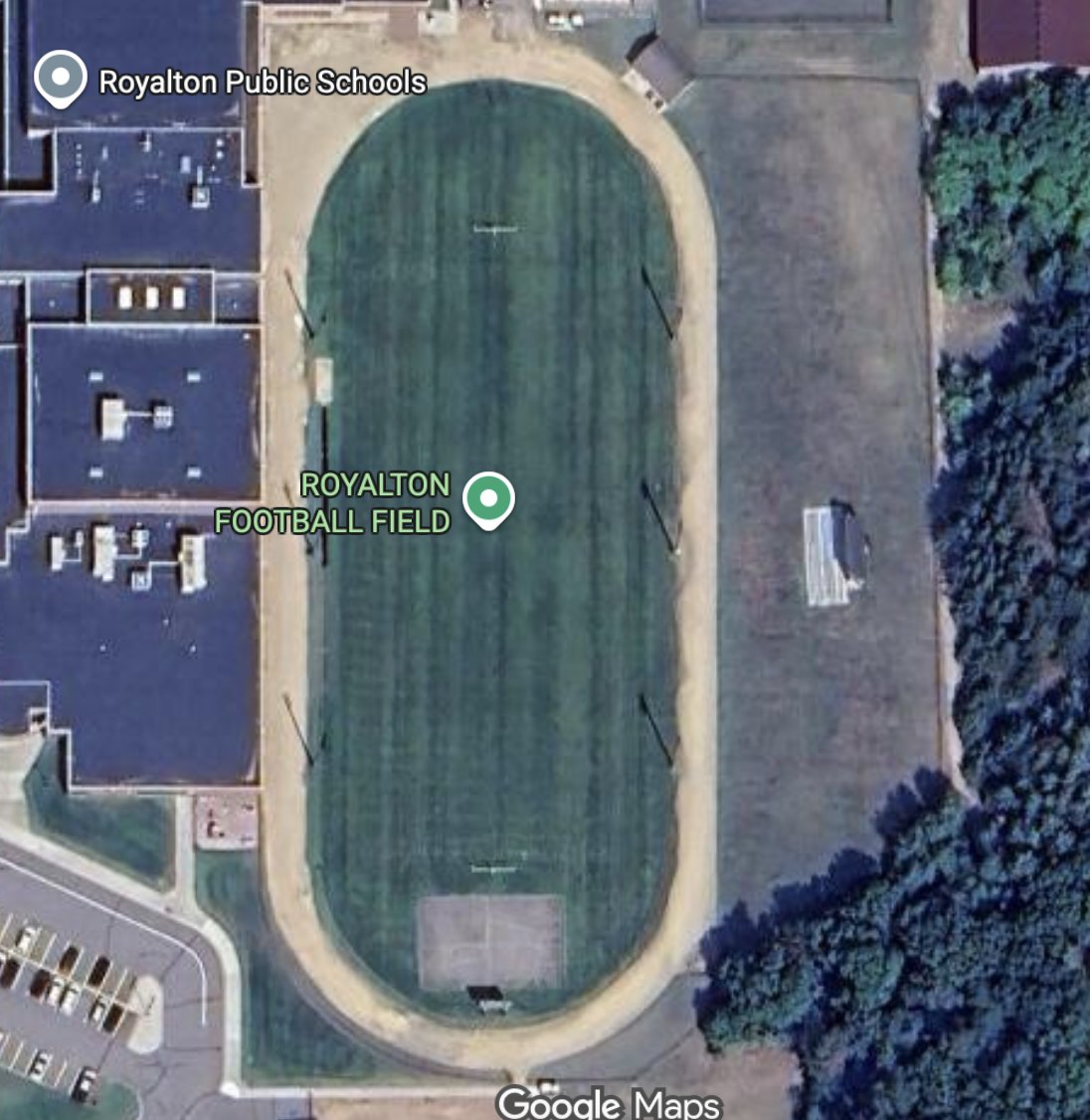 HEY MN! Royalton HS has reached the <a href="/TMobile/">T-Mobile</a> #FN5GL #Contest Final Round (only MN School to do so) Top Vote getter earns a $1M stadium upgrade! &amp; boy do we need it (yes our track is dirt). So we're reaching out to all MINNESOTANS for their help! t-mobile.com/brand/friday-n…