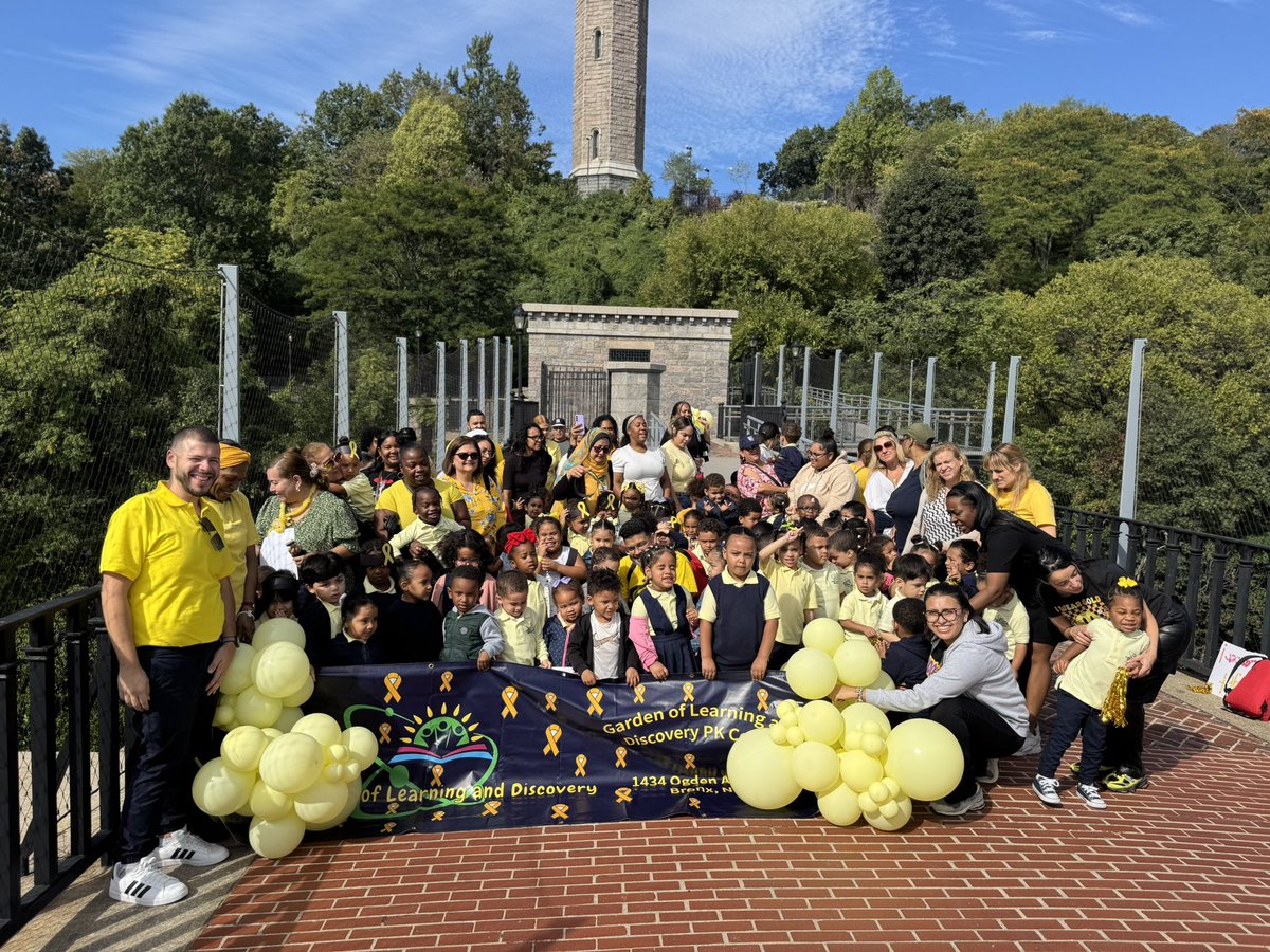 GoldPreKD9's tweet image. 🌱✨ Garden of Learning and Discovery NYC PS Pre-K Center proudly hosted our second annual Walk Against Childhood Cancer! 🎗️💚 A huge shoutout to our families for their support. #WalkAgainstCancer #GardenOfLearning  #comehometodistrict9 @csd9bronx @NYCSchools @mrrosignano