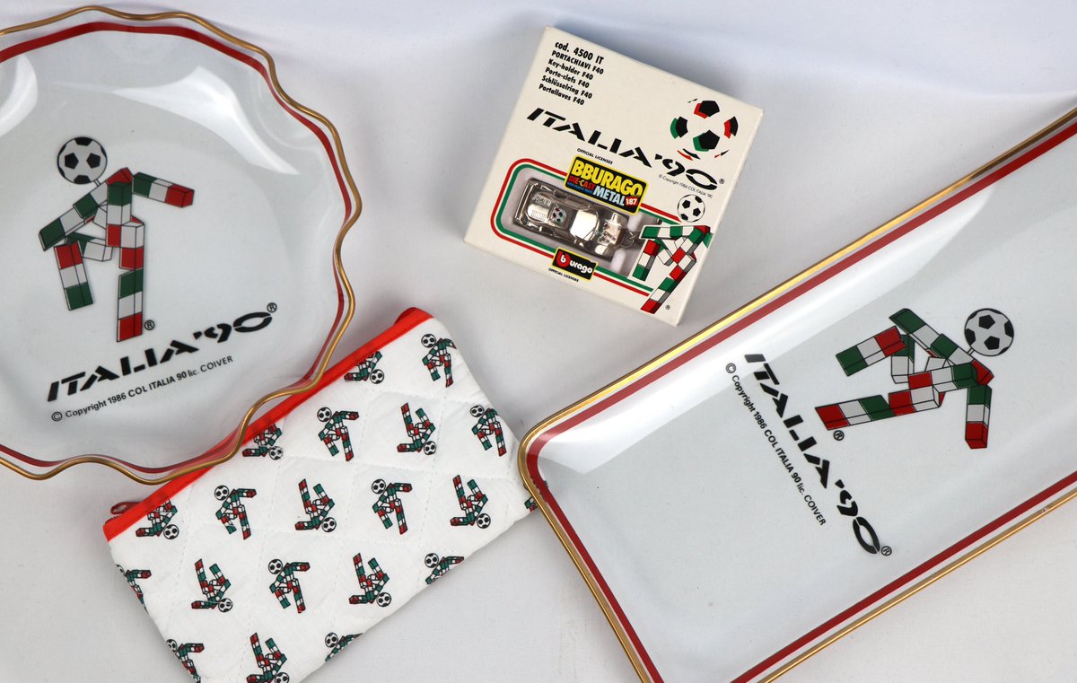 Kitmaster_fr's tweet image. 🇮🇹 𝐈𝐭𝐚𝐥𝐢𝐚 '𝟗𝟎 🇮🇹🤌

Retrouvez tous nos objets vintage sur thekitmaster.com 

#KITMASTER #RetroFootball #FootballShirts #italia90