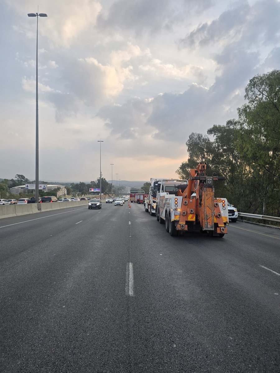 Firstroad commercial towing tweet media