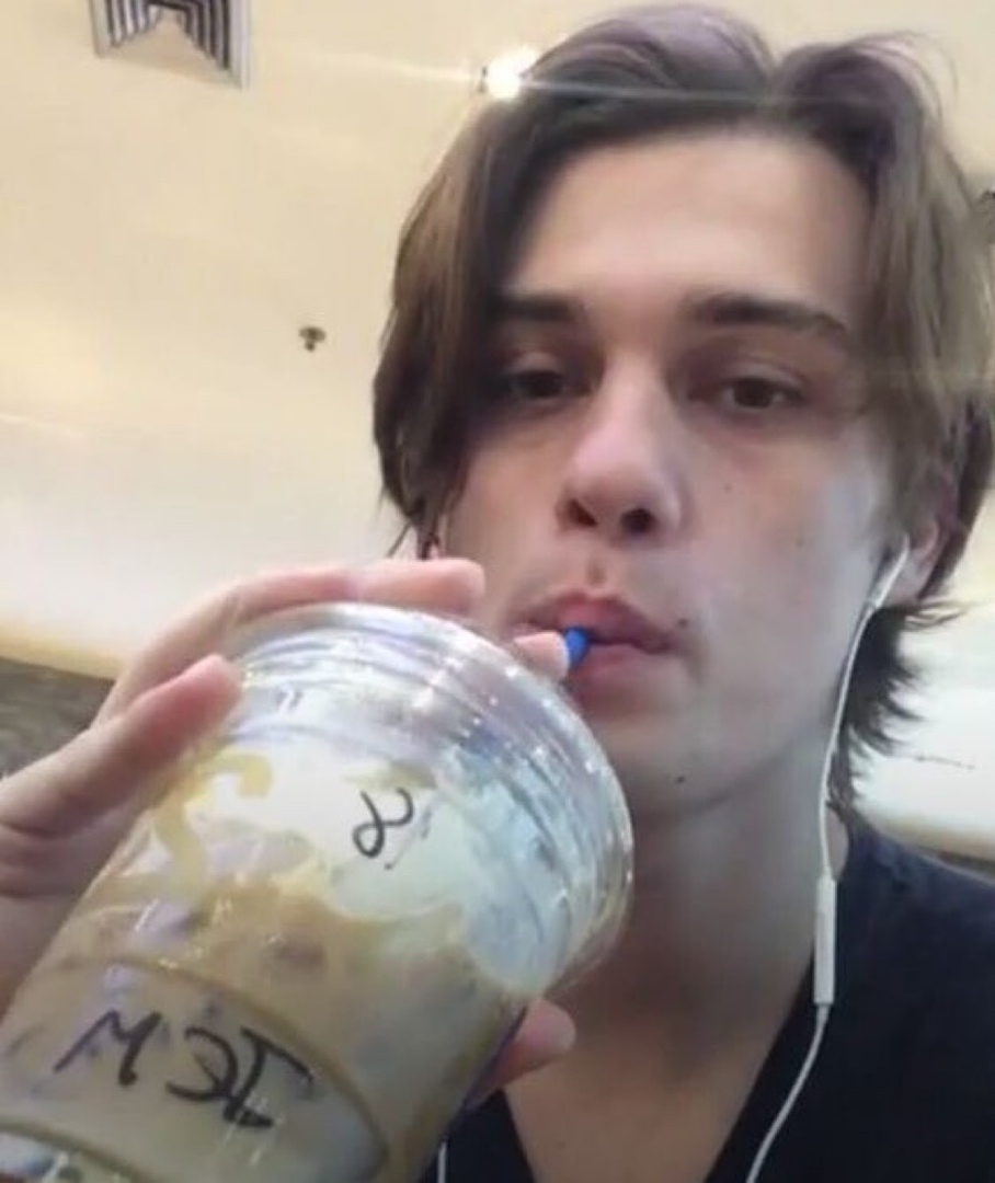 ON - CHECK PINNED!🤍 tweet media