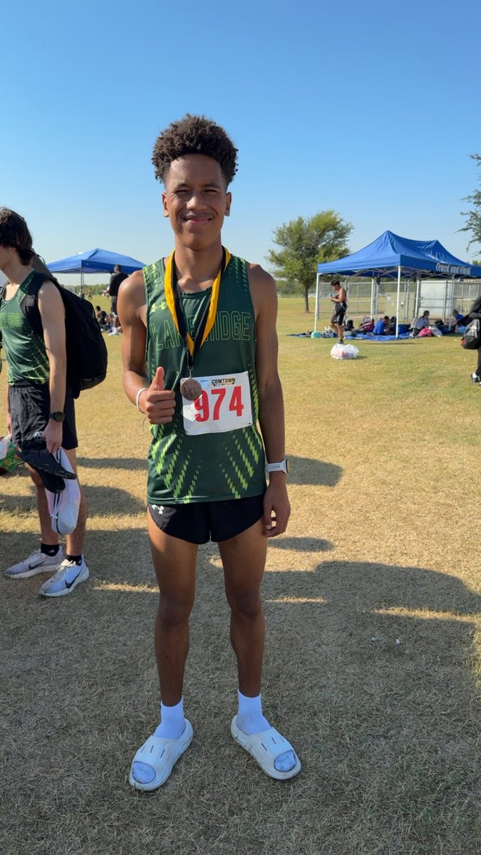 LRXC_est2012's tweet photo. @JosephYoun79255 with an 8th place finish in the Varsity Boys race at the Mansfield Mayberry Imvitational! @MISDathletics @methodistmans https://t.co/YHiwR3HmGT