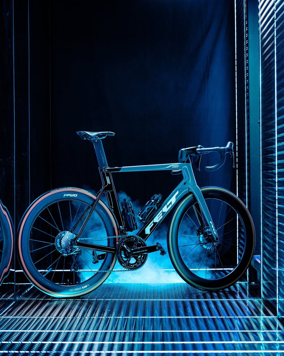 FeltBicycles's tweet photo. BEAT x FELT
Club vibes, pro speed.
🚀
#FeltIsFast #FeltBicycles https://t.co/or63fbyMuC