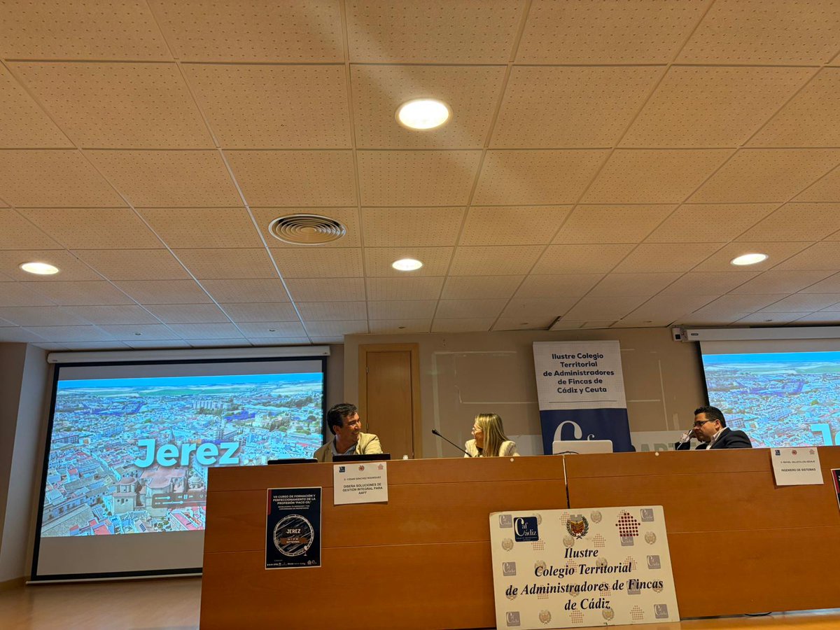 CAFMadrid's tweet photo. Comienza el VII curso de perfeccionamiento #PacoGil. 
La primera ponencia, Optimización de procesos en la Administración de Fincas con Microsoft 365 + Copilot, es impartida por César Sánchez, #AFColegiado en @CAFMadrid e integrante del Grupo de Trabajo Organización de Despachos del Colegio; y Rafael Vallecillos, Ingeniero de Sistema con Experiencia Internacional en Productividad de Procesos de Negocio