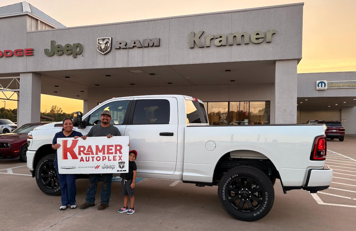 KramerCDJR's tweet image. 🎊 Congratulations to Chris and Jasmine on their amazing new 2025 #RAM2500! Welcome to the #KramerFamily. ❤️

👉 Sold by: Eric Crawford

Visit us at Kramer Autoplex and experience the joy of driving your dream vehicle!
☎️ (936) 630-9206
🖥️ bit.ly/3KTvcPz

#KramerCDJR