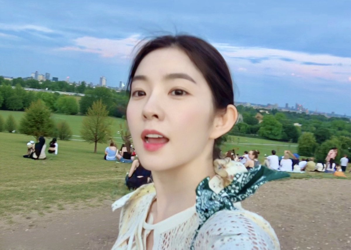 🌷🐰🌷 (@preciousrenebae) on Twitter photo 