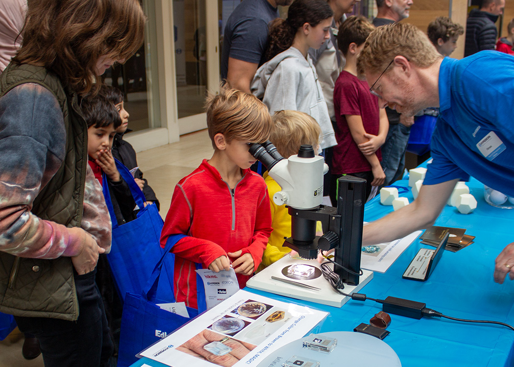 We are so thrilled to have Hyperion returning to Super STEM Saturday (Nov. 8, Worthington Mall, 1:30 - 4:30 for families with children ages 6-14 to learn about STEM careers).  Hyperion always provides fabulous hands-on activities. We can't wait to see what they bring this year!
