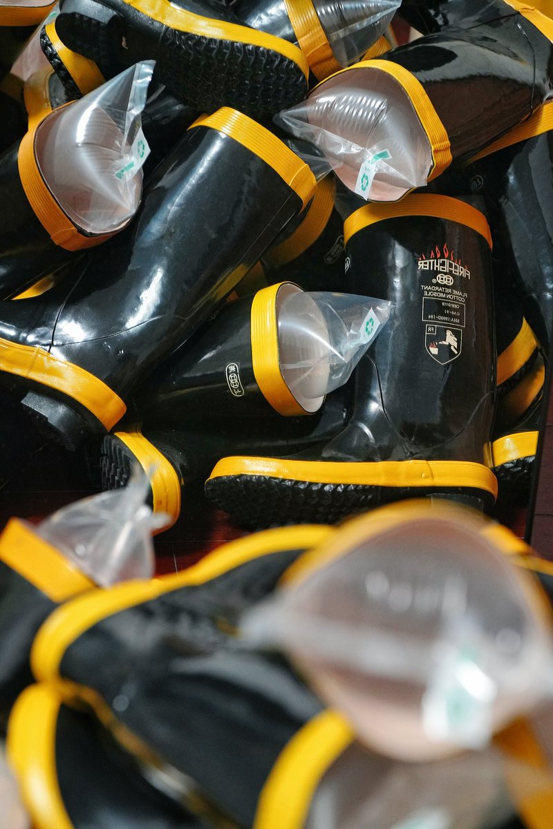 想体验一下被埋起来嘛😶