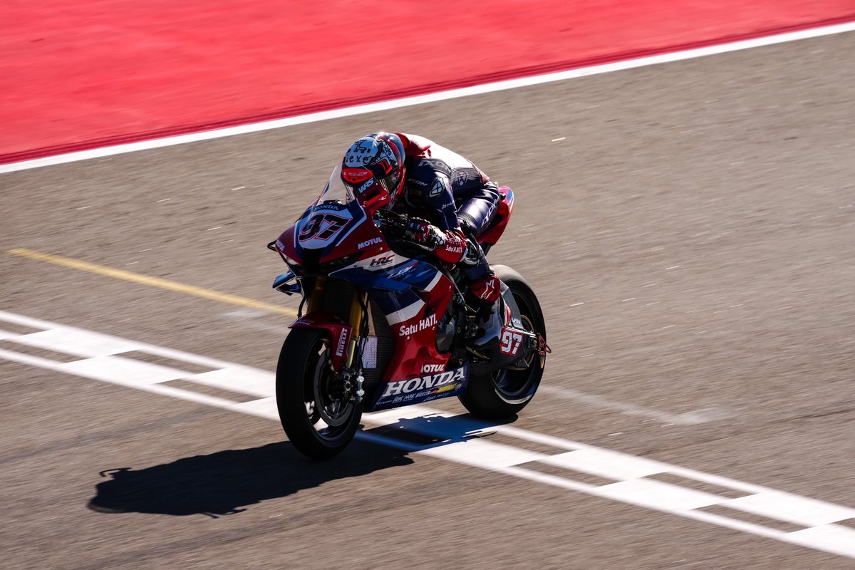 hrc_worldsbk's tweet photo. •Aragón Friday: @XaviVierge 🔝 pace in FP1 and P8 overall after Day 1 💨 Bridewell improving by almost 2s on his first ever laps here 👊 #Honda #HRC #WorldSBK #AragonWorldSBK https://t.co/DiHaYfTt73