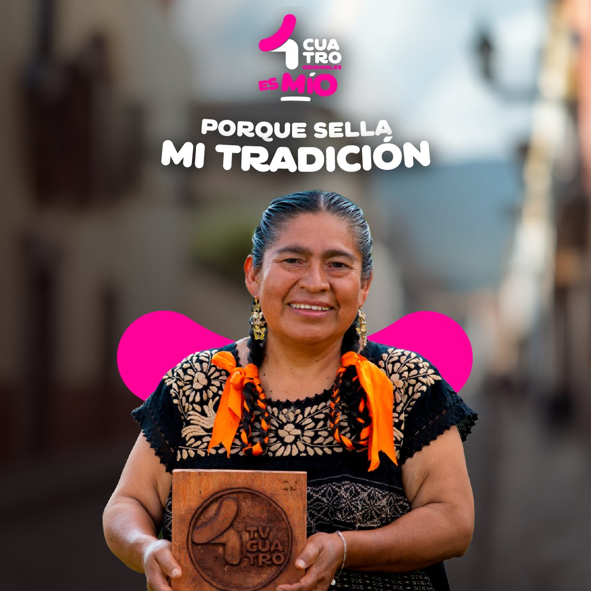 El arte del #28FIACmx también se vive en tu pantalla. ✨
Porque el arte es tradición, es identidad y es felicidad compartida.

TVCUATRO ES MÍO porque sella mi tradición.
#TV4EsMío #TransmitamosFelicidad <a href="/tv4guanajuato/">TVCUATRO 📲💻📡</a>