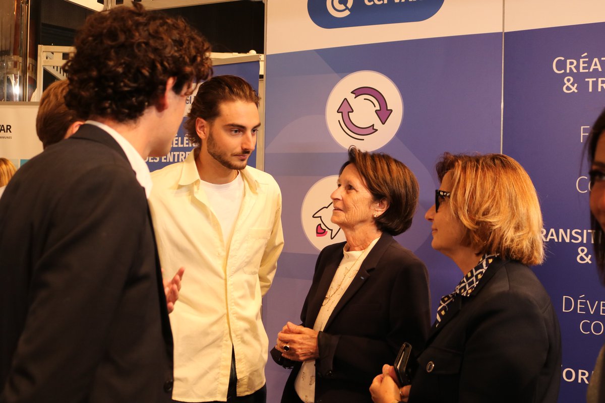 Salon Var Up 2025 : des rencontres inspirantes avec les créateurs, chefs d’entreprises et partenaires du territoire. Fière d’accompagner cette dynamique d’innovation et de croissance.
#SalonVarUp #Innovation #Entreprendre #Toulon