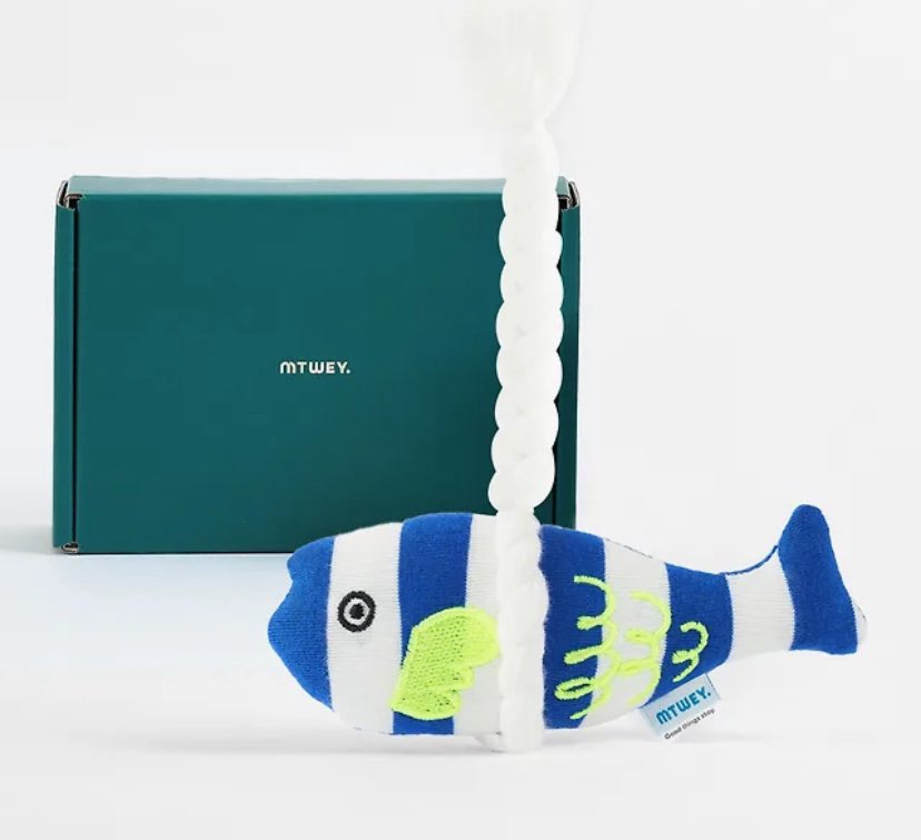 #RT
졸업식 행사가 많은 관심을 받기 위해 이벤트를 열게 되었습니다

RT해주신 분들 중 한분을 뽑아
앞으로의 모든 일이 잘되도록
액막이 명태 인형을 보내 드리도록 하겠습니다